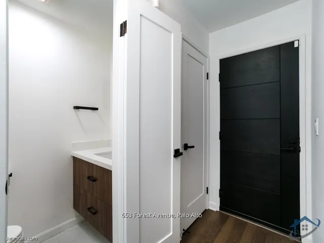 $5,500 | 653 Forest Avenue, Palo Alto, CA 94301