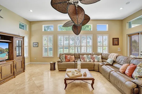 $9,500 | 14985 Southwest 38th Street, Davie, FL 33331