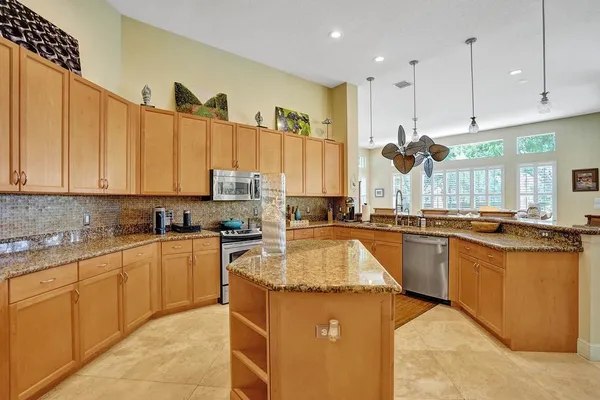 $9,500 | 14985 Southwest 38th Street, Davie, FL 33331