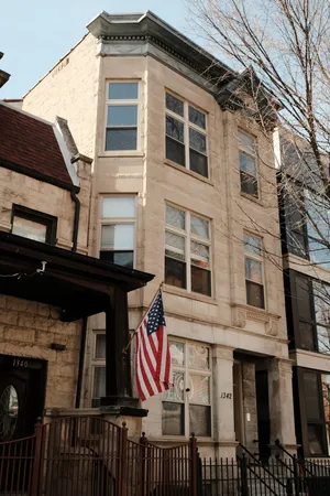 $2,700 | 1342 North Claremont Avenue, Unit 2R, Chicago, IL 60622