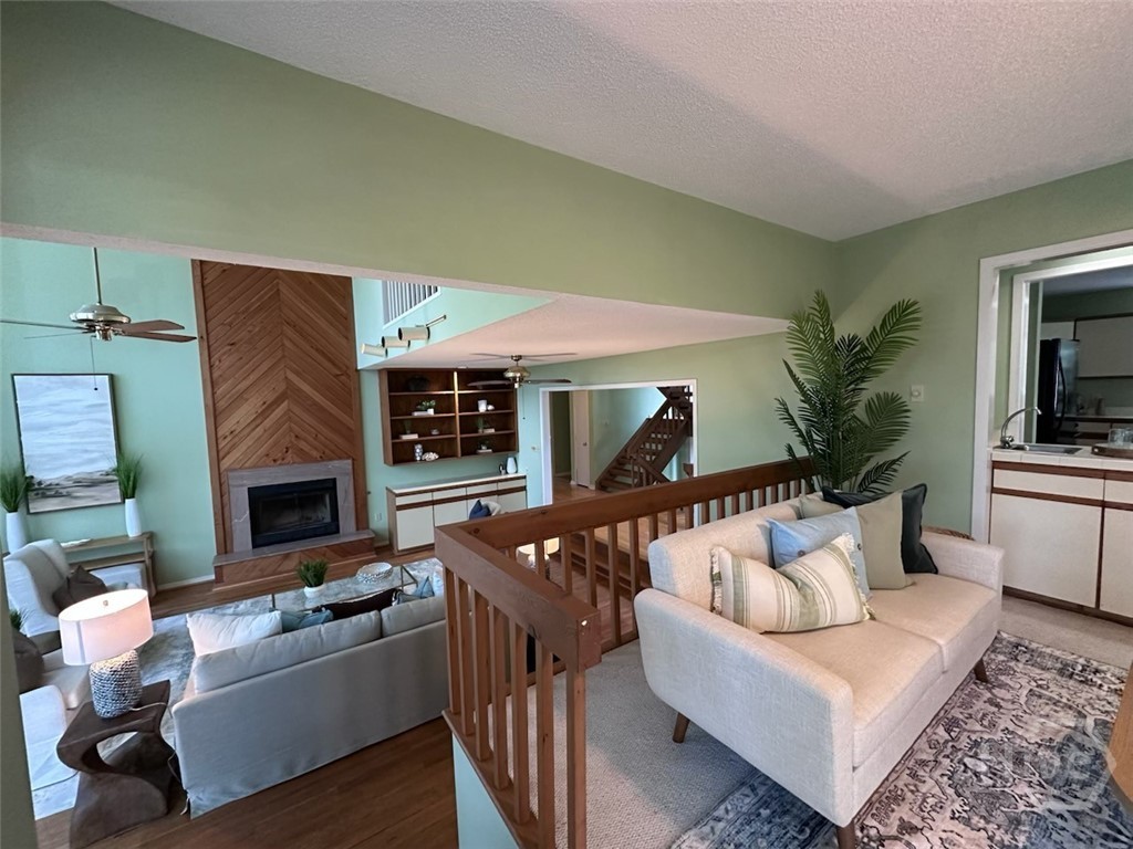 625 Whippoorwill Road Savannah, GA 31410 - Photo 9 of 34