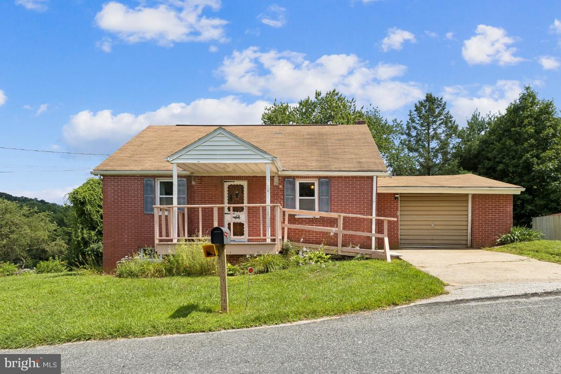 1614 Gablehammer Road Westminster, MD 21157 - Photo 1 of 32 front view of a house with a yard