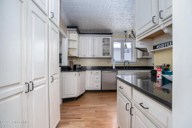 $30,000 | 308 Ballston Avenue, Saratoga Springs, NY 12866