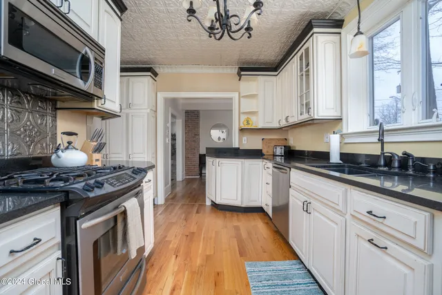 $30,000 | 308 Ballston Avenue, Saratoga Springs, NY 12866