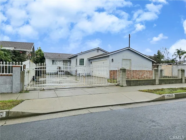 $889,000 | 11825 Menlo Avenue, Hawthorne, CA 90250