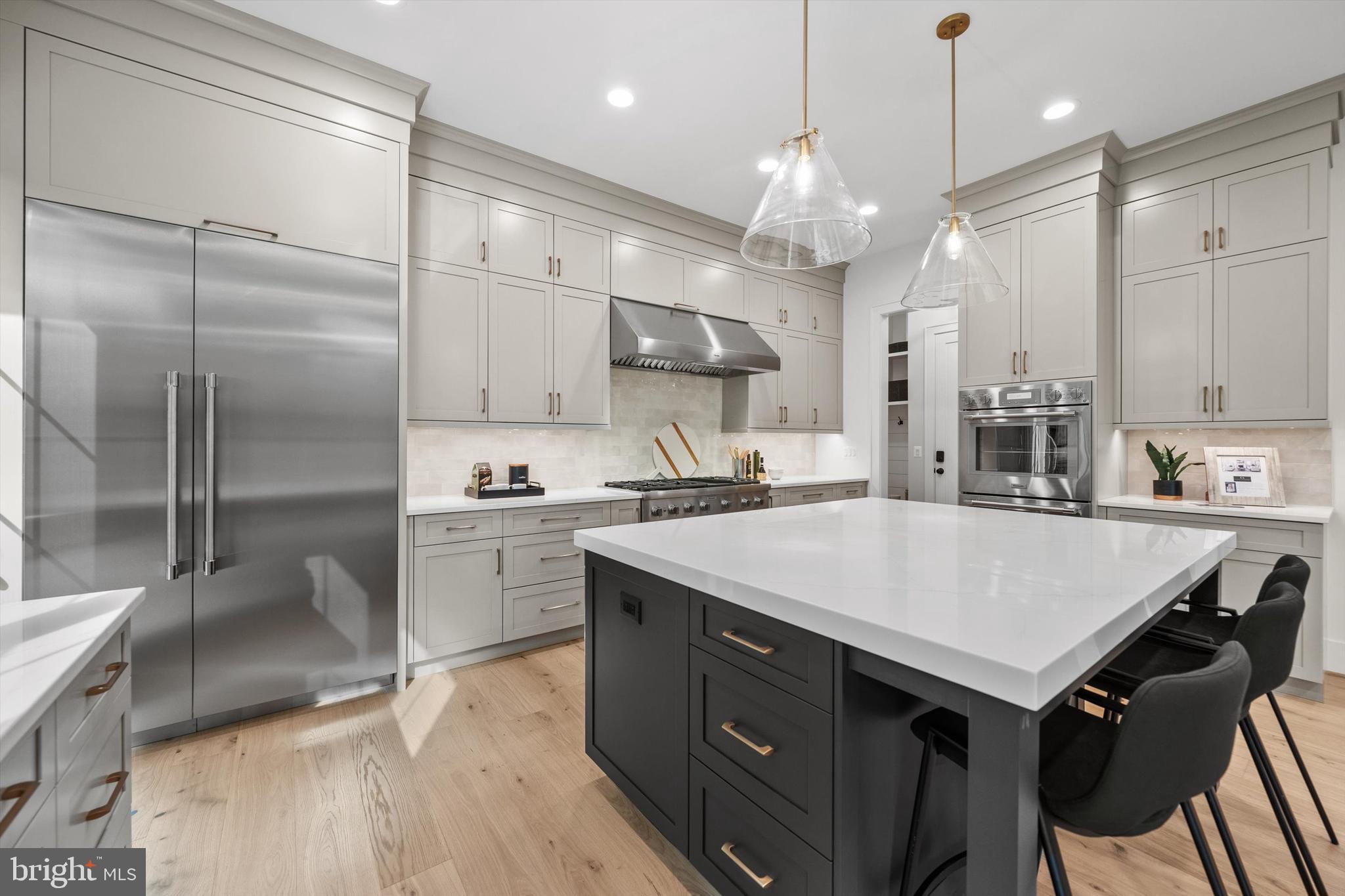 6807 Williamsburg Boulevard Arlington, VA 22213 - Photo 15 of 41