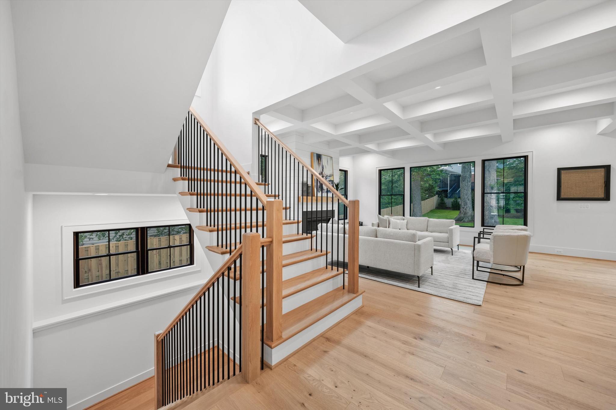 6807 Williamsburg Boulevard Arlington, VA 22213 - Photo 23 of 41