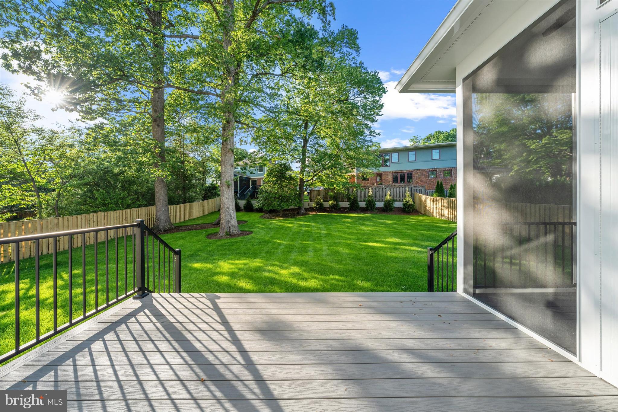 6807 Williamsburg Boulevard Arlington, VA 22213 - Photo 4 of 41