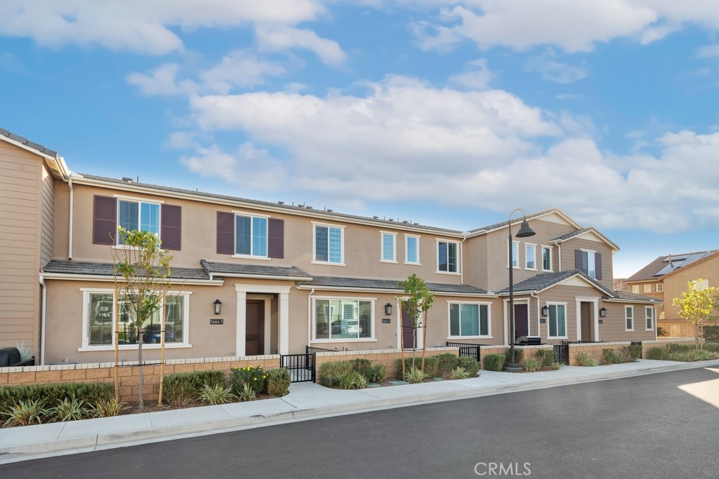 5664 Kate Way, Unit 3 Fontana, CA 92336 - Photo 20 of 37