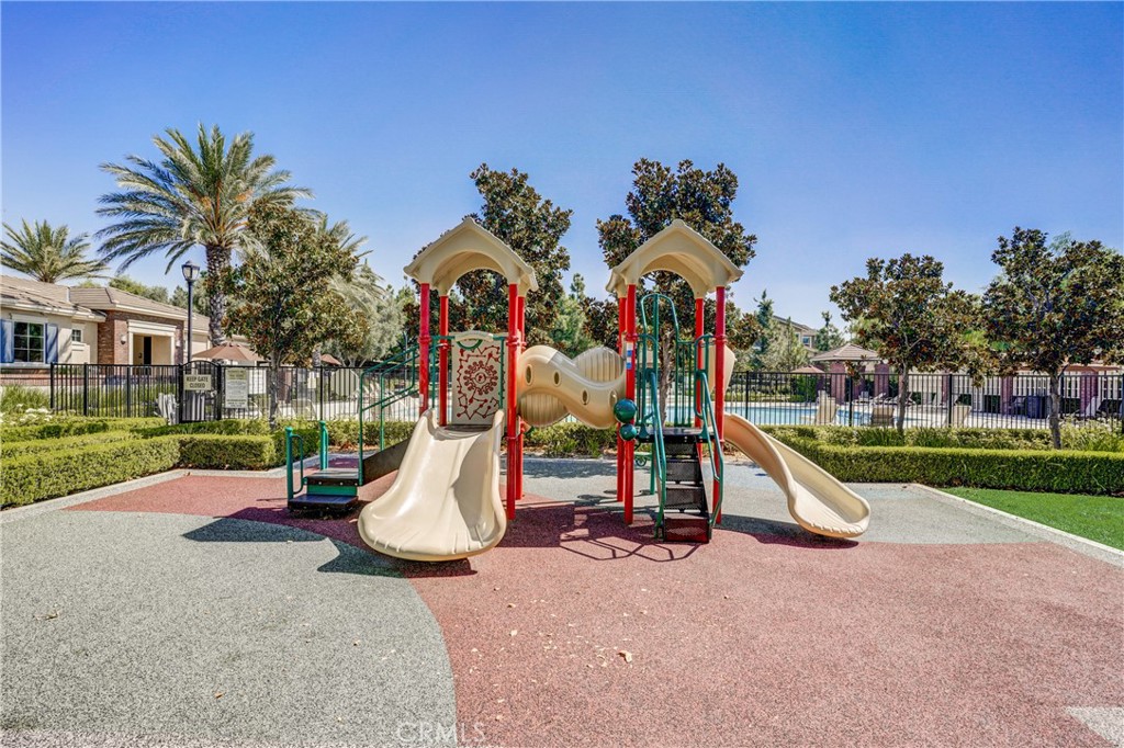 5664 Kate Way, Unit 3 Fontana, CA 92336 - Photo 30 of 37