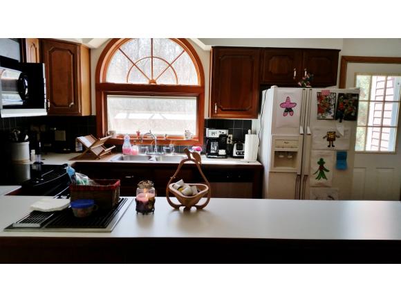 431 Critchett Road Candia, NH 03034 - Photo 10 of 36