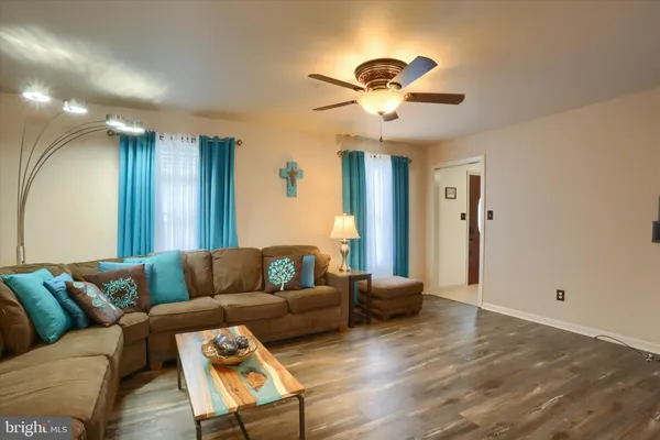 $499,900 | 901 Jade Avenue, Lancaster, PA 17601