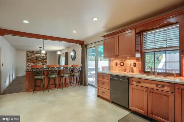$499,900 | 901 Jade Avenue, Lancaster, PA 17601