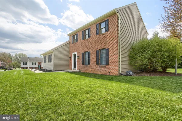 $499,900 | 901 Jade Avenue, Lancaster, PA 17601