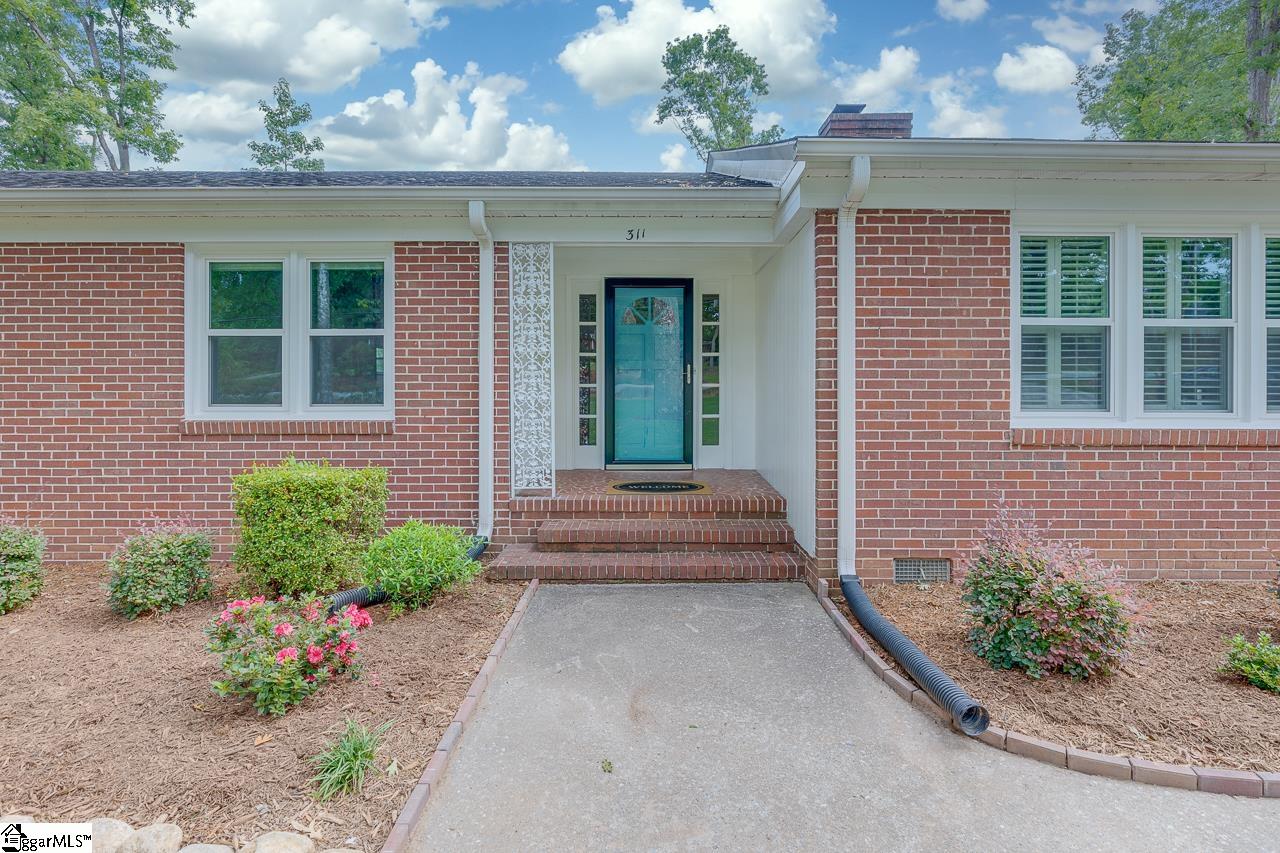 311 Richbourg Road Greenville, SC 29615 - Photo 2 of 30 Gallery Image 2