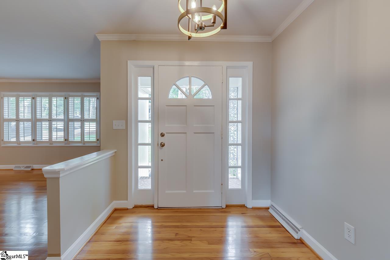 311 Richbourg Road Greenville, SC 29615 - Photo 3 of 30 Gallery Image 3