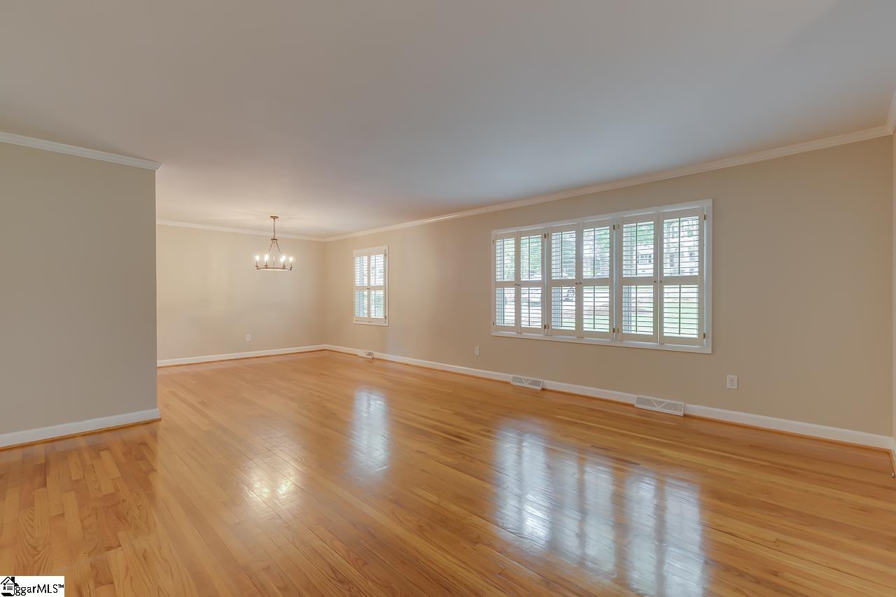 311 Richbourg Road Greenville, SC 29615 - Photo 4 of 30 Gallery Image 4