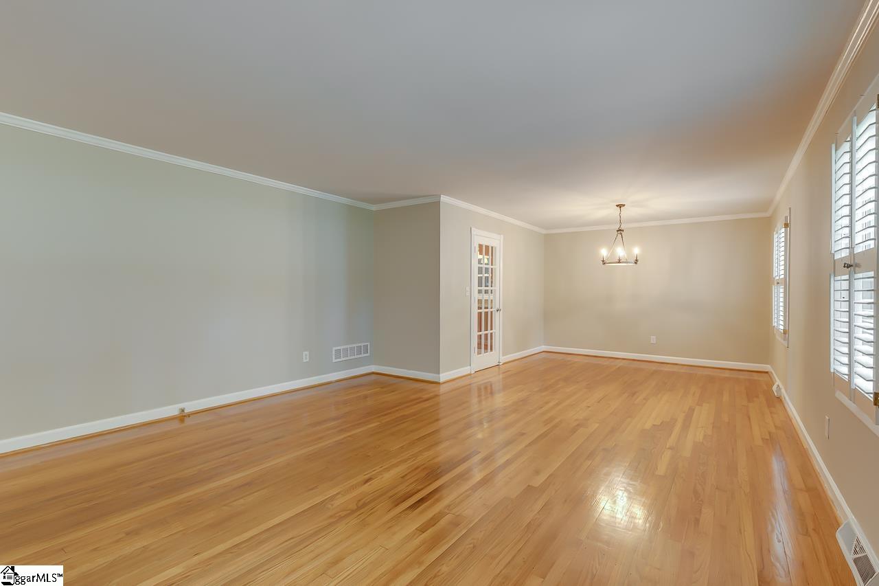 311 Richbourg Road Greenville, SC 29615 - Photo 5 of 30 Gallery Image 5