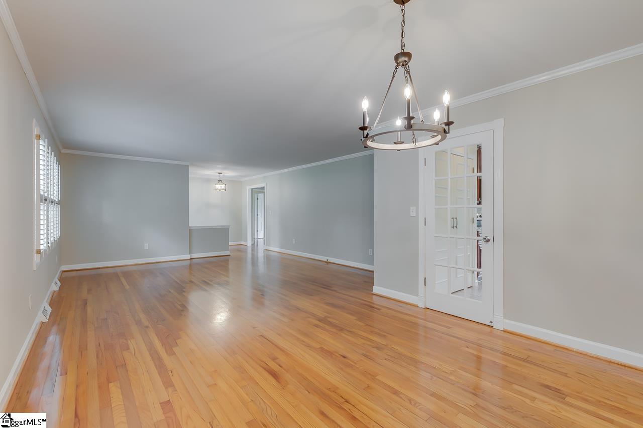 311 Richbourg Road Greenville, SC 29615 - Photo 6 of 30 Gallery Image 6