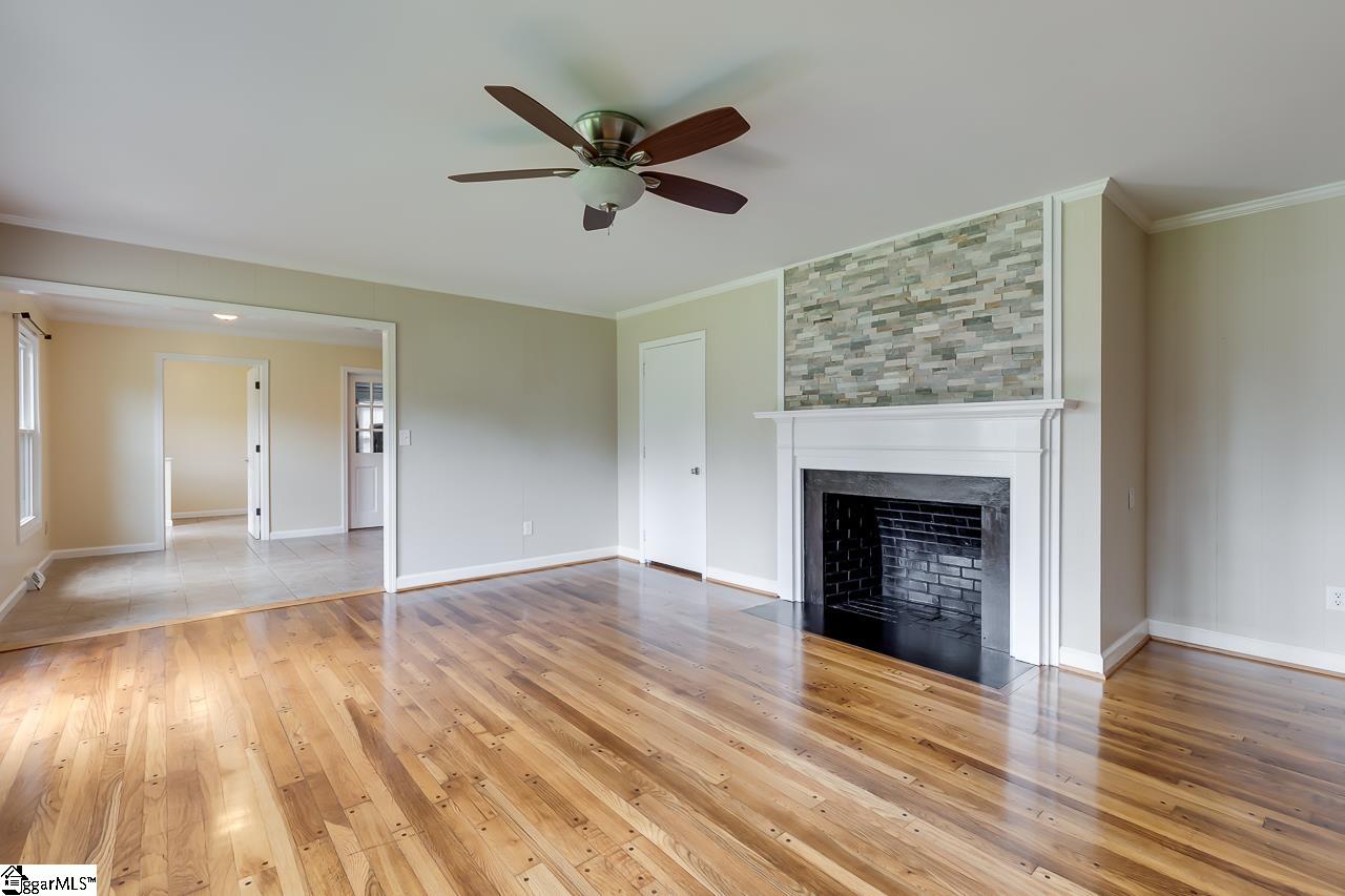 311 Richbourg Road Greenville, SC 29615 - Photo 10 of 30 Gallery Image 10