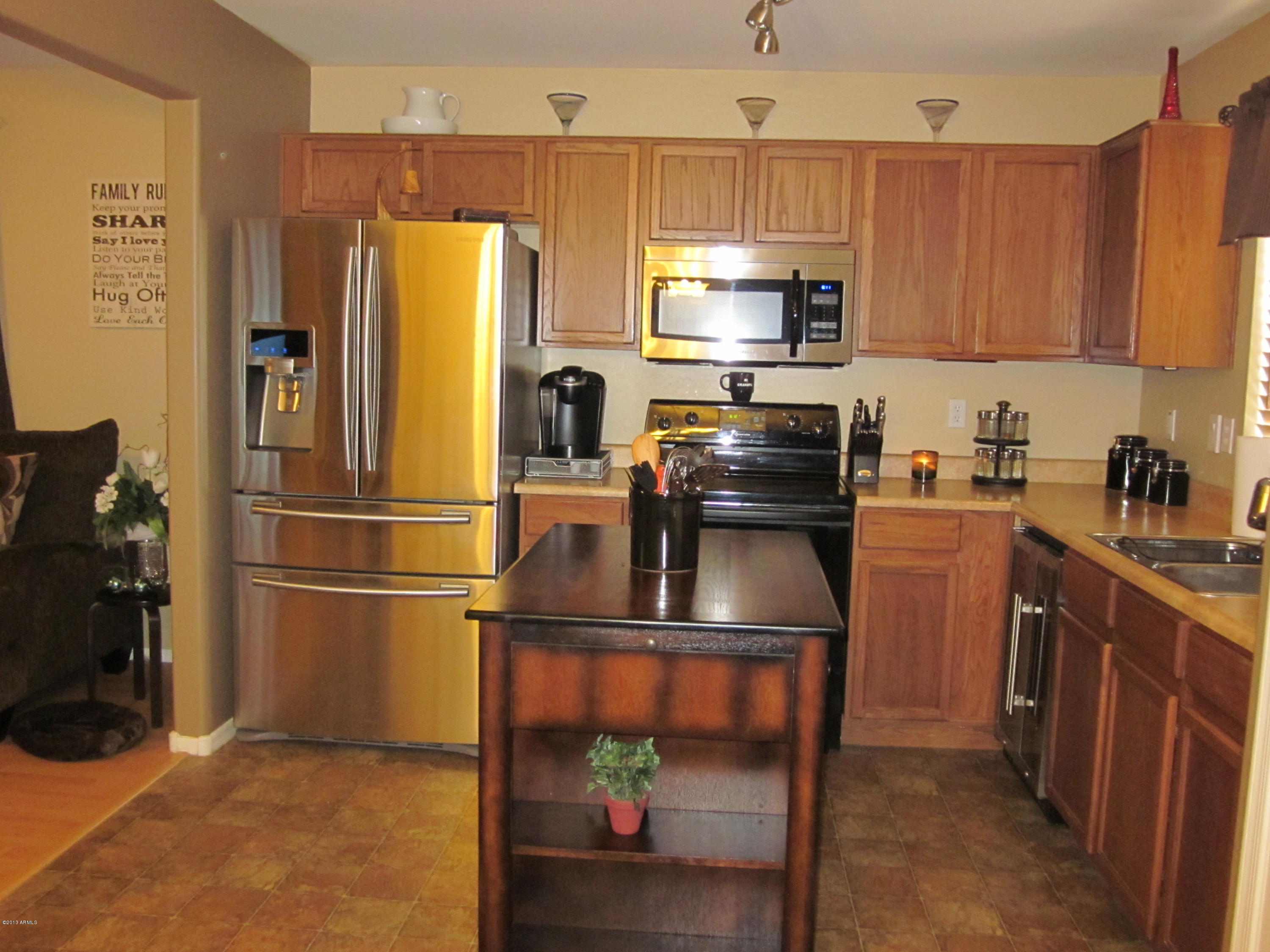 17737 West Calavar Road Surprise, AZ 85388 - Photo 3 of 9 2013-07-11 06