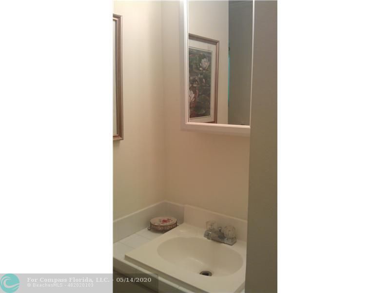 245 Cortez Road West Palm Beach, FL 33405 - Photo 16 of 18 Exterior Front