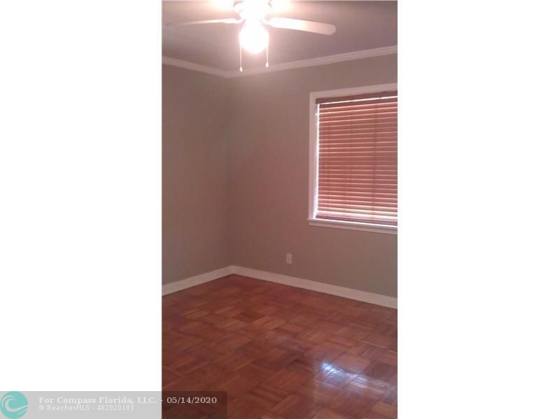 245 Cortez Road West Palm Beach, FL 33405 - Photo 5 of 18 Exterior Front