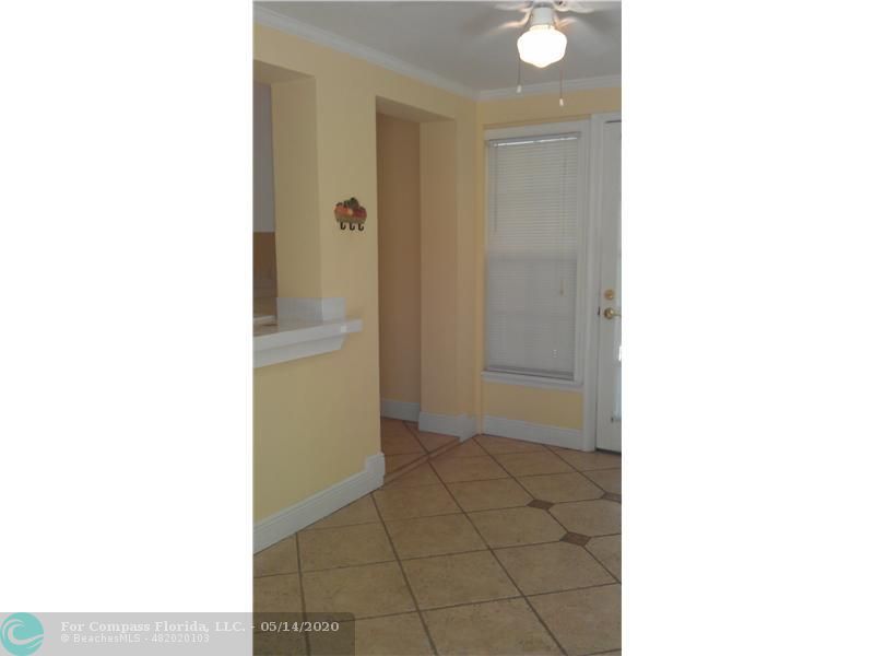 245 Cortez Road West Palm Beach, FL 33405 - Photo 8 of 18 Exterior Front