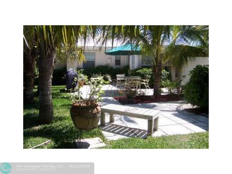 245 Cortez Road West Palm Beach, FL 33405 - Photo 10 of 18 Exterior Front