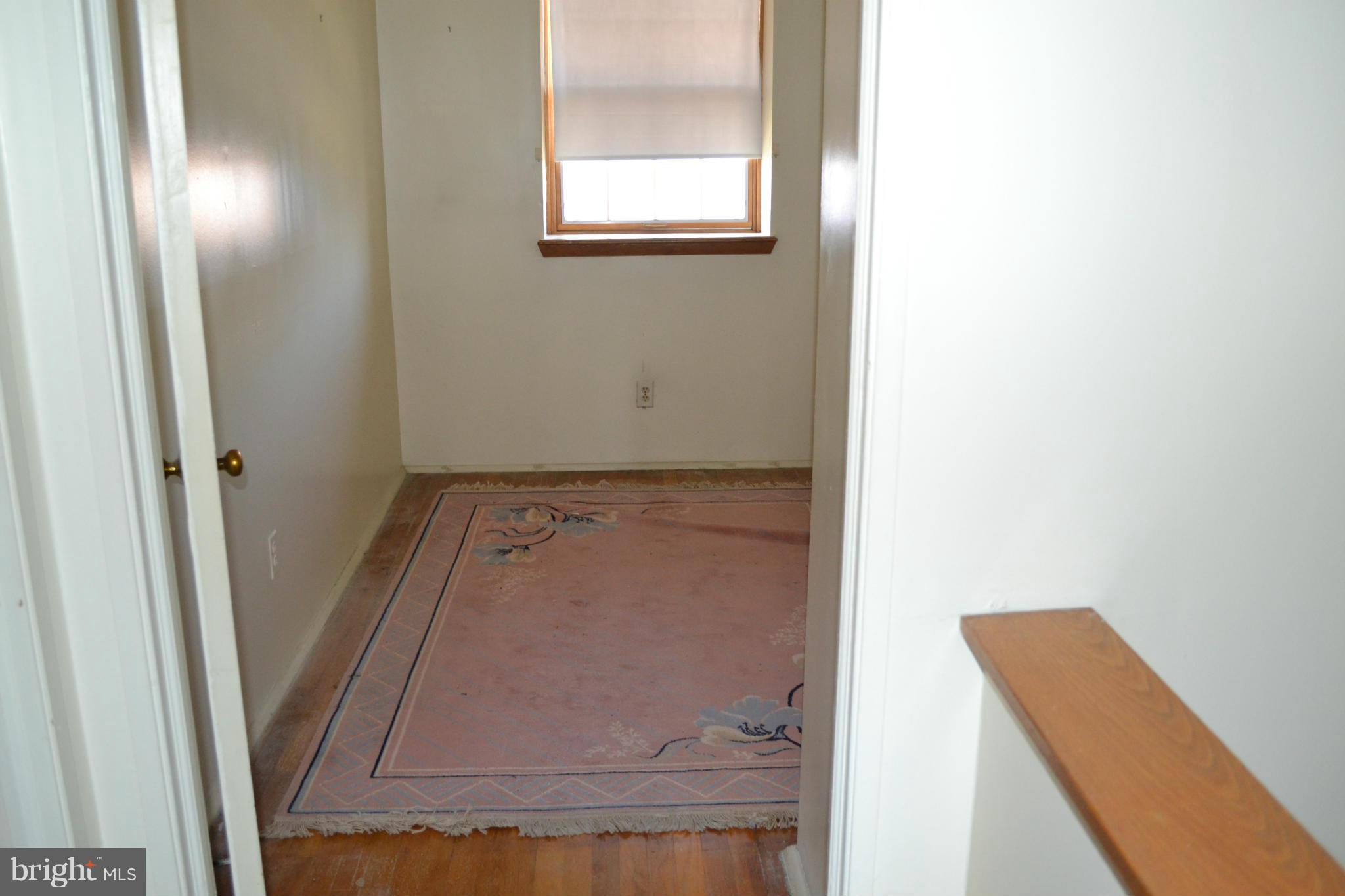 2957 Mallview Road Baltimore, MD 21230 - Photo 9 of 13 Bedroom