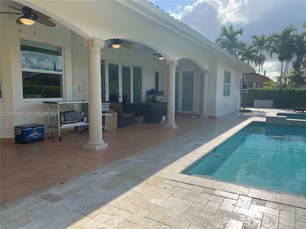 $5,500 | 14302 Southwest 15th Street, Miami, FL 33184