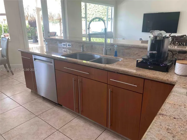 $5,500 | 14302 Southwest 15th Street, Miami, FL 33184