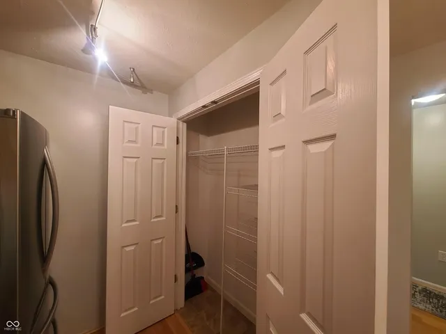 $174,500 | 6525 Emerald Hill Court, Unit 208, Indianapolis, IN 46237