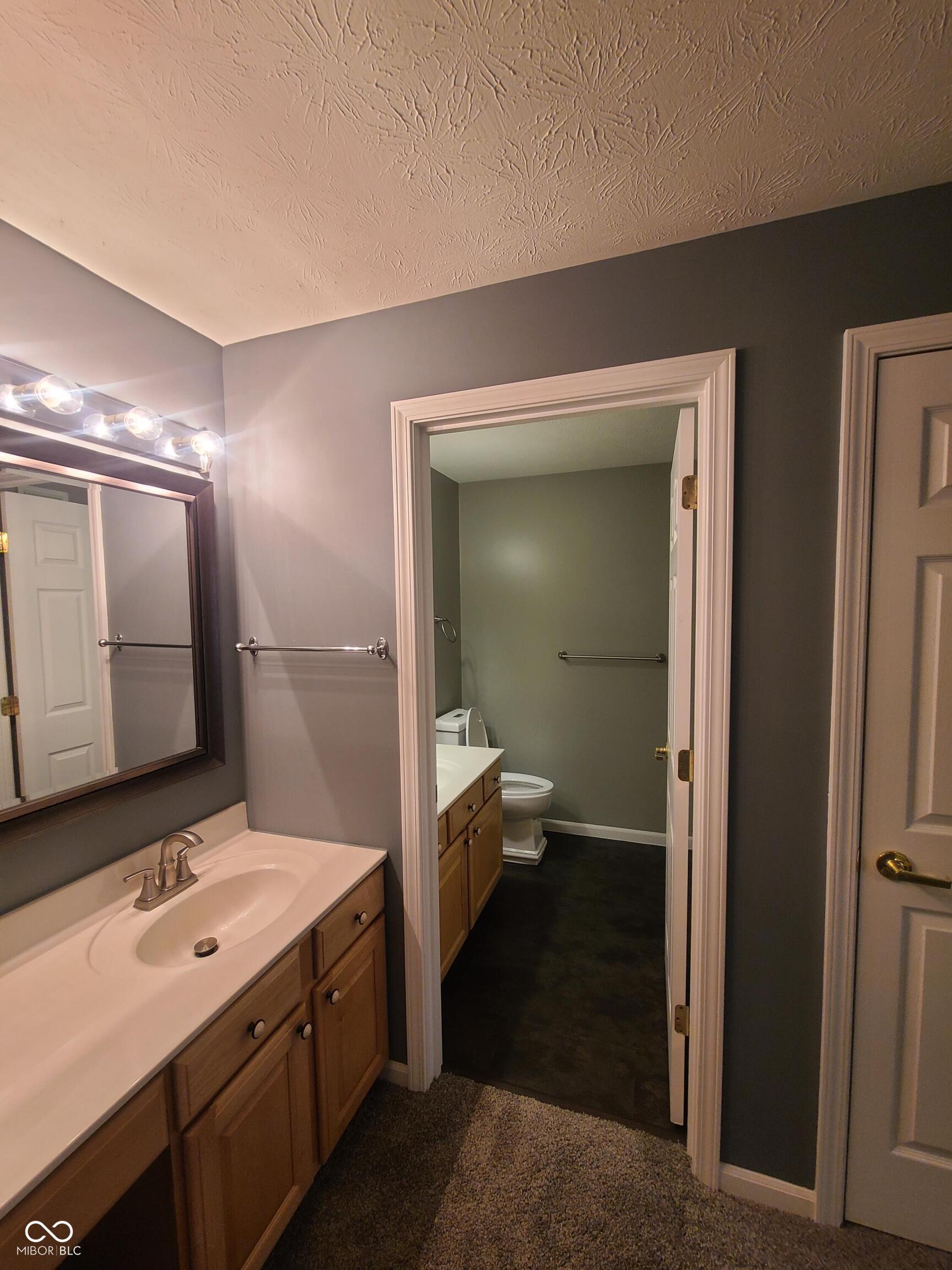 6525 Emerald Hill Court, Unit 208 Indianapolis, IN 46237 - Photo 37 of 40