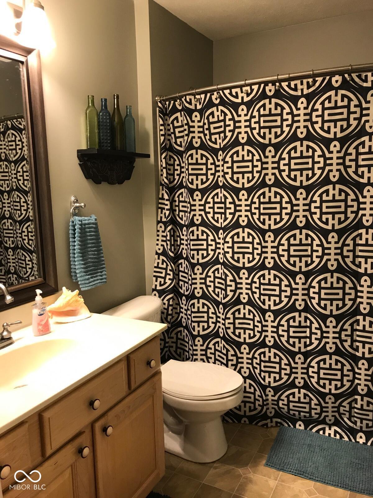 6525 Emerald Hill Court, Unit 208 Indianapolis, IN 46237 - Photo 8 of 40