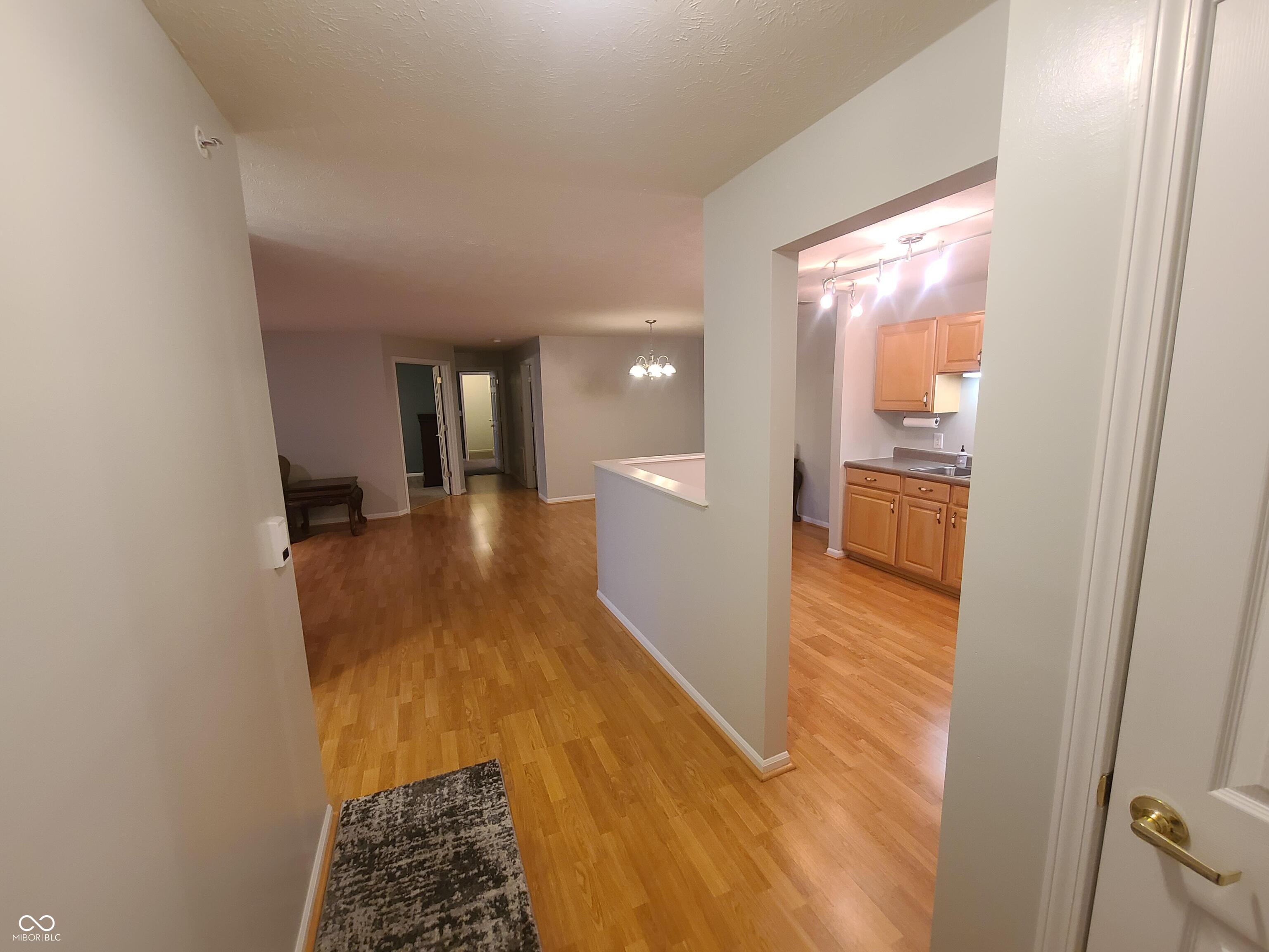 6525 Emerald Hill Court, Unit 208 Indianapolis, IN 46237 - Photo 9 of 40