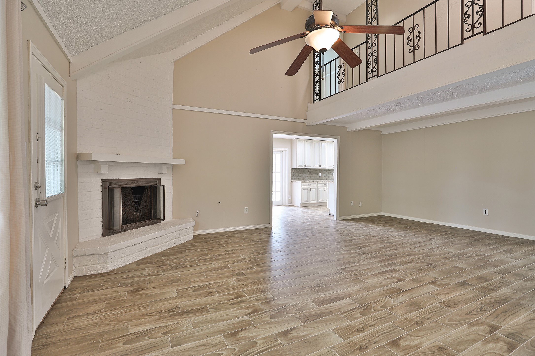 2706 Stetson Lane Houston, TX 77043 - Photo 14 of 46