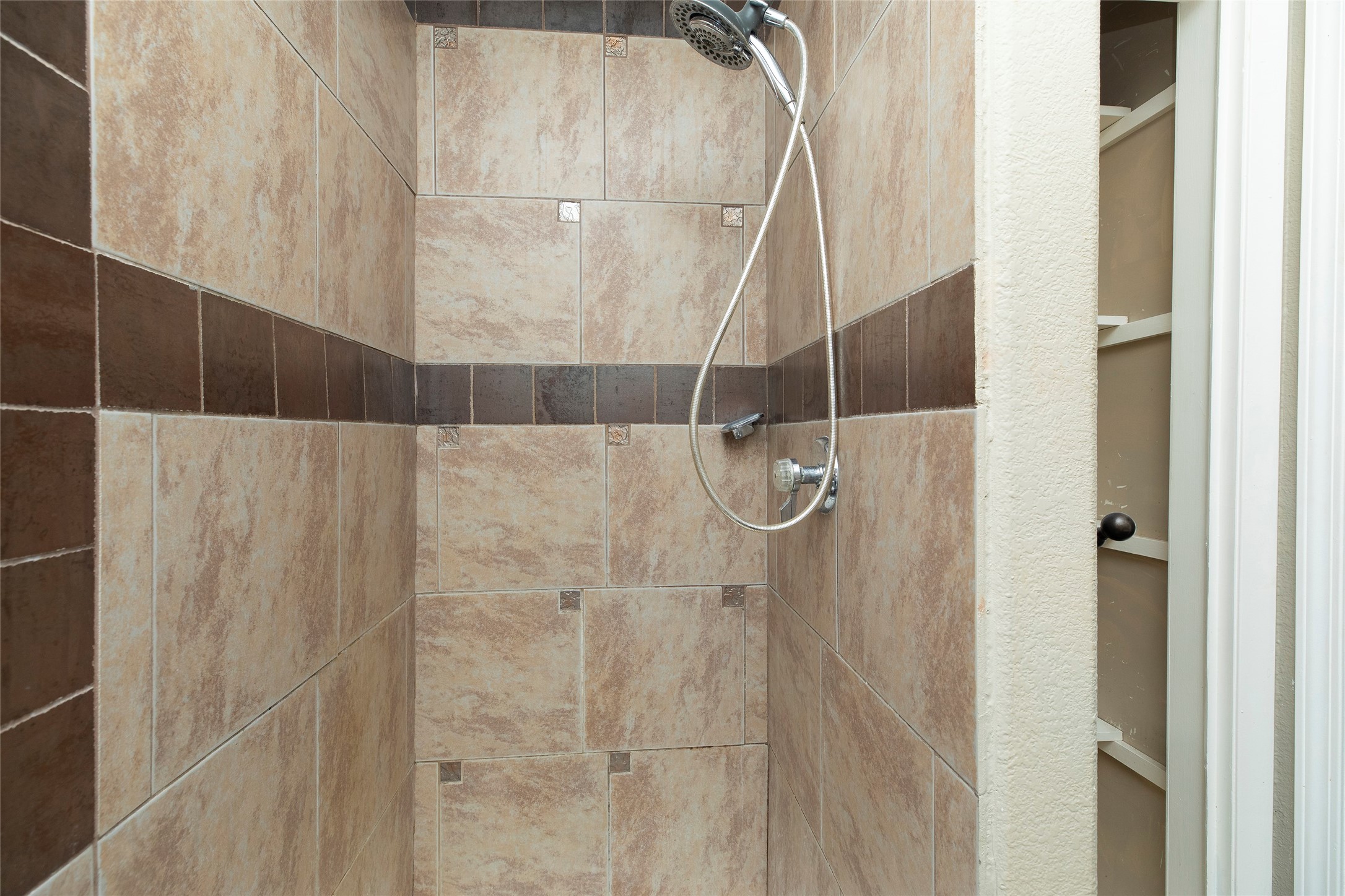 2706 Stetson Lane Houston, TX 77043 - Photo 34 of 46