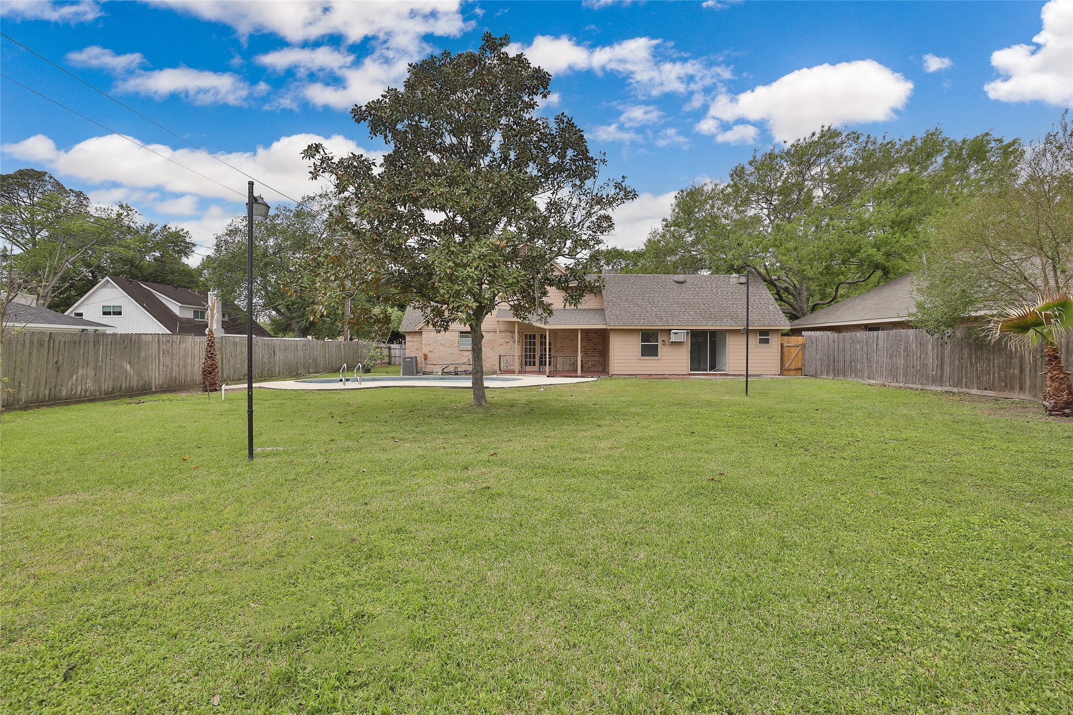 2706 Stetson Lane Houston, TX 77043 - Photo 45 of 46 ONE OF THE LARGEST LOTS IN THE NEIGHBORHOOD, WITH NO BACK NEIGHBORS!