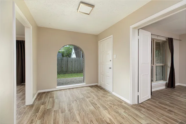 $570,000 | 2706 Stetson Lane, Houston, TX 77043