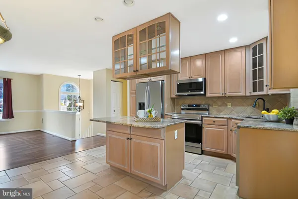 $775,000 | 6634 Cardington Court, Burke, VA 22015