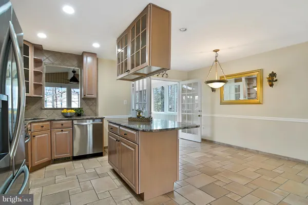 $775,000 | 6634 Cardington Court, Burke, VA 22015