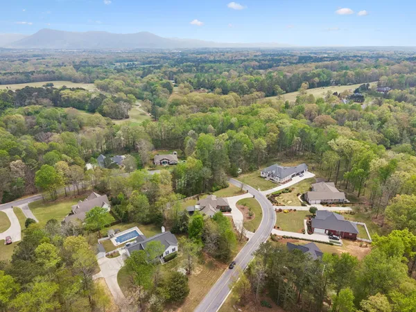 $489,000 | 355 Heritage Circle, Chatsworth, GA 30705