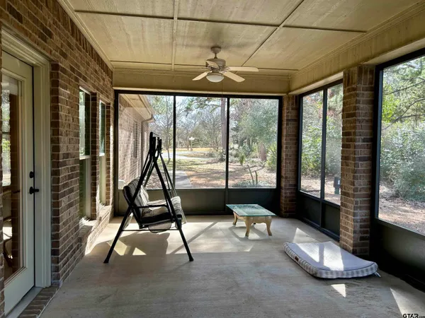 $425,900 | 13428 Farm To Market Road 2710, Lindale, TX 75771