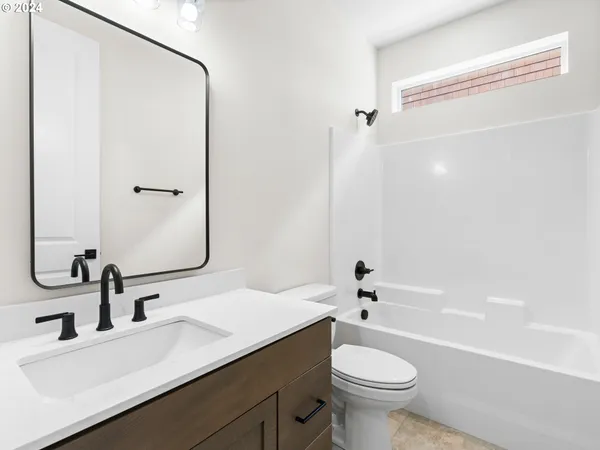 $1,199,900 | 331 Southeast Jetty Avenue, Lincoln City, OR 97367