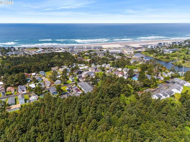 $1,199,900 | 331 Southeast Jetty Avenue, Lincoln City, OR 97367