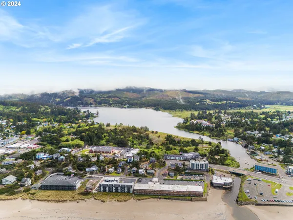 $1,199,900 | 331 Southeast Jetty Avenue, Lincoln City, OR 97367