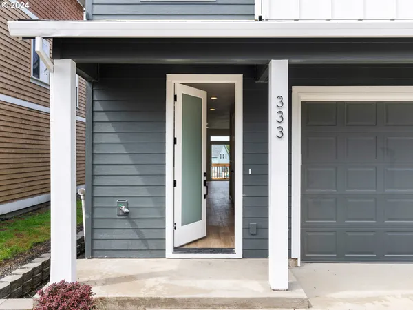 $1,199,900 | 331 Southeast Jetty Avenue, Lincoln City, OR 97367