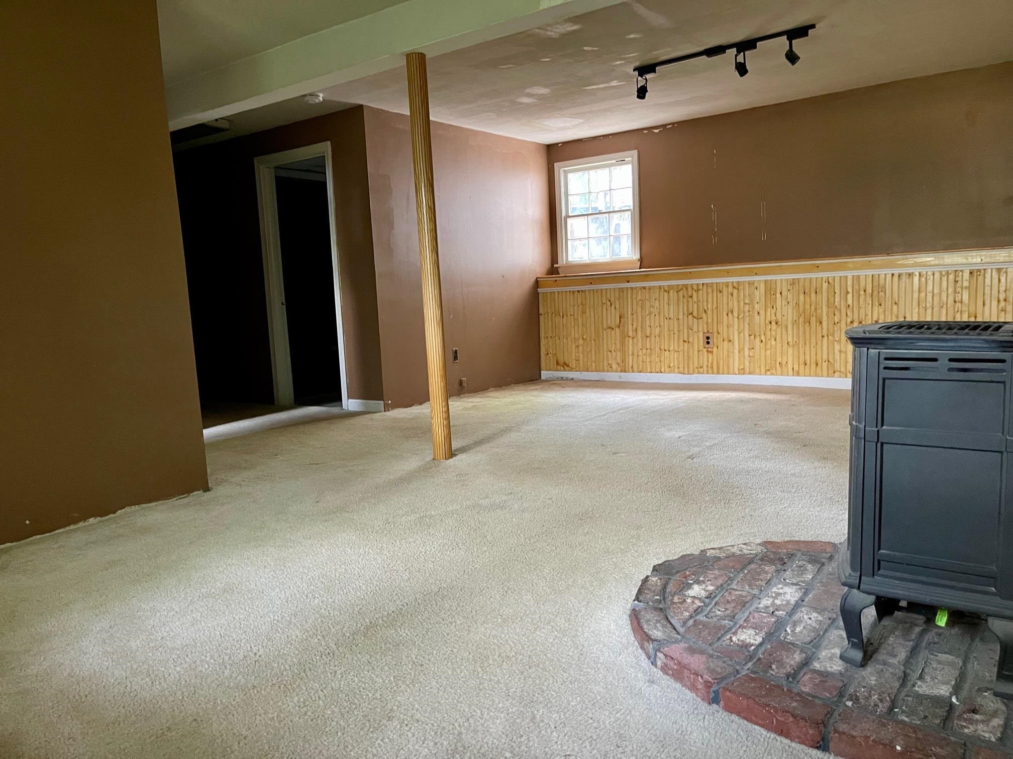101 N Road Sandown, NH 03873 - Photo 22 of 30 Gallery Image 22