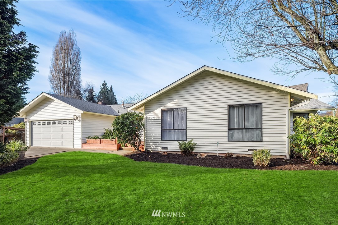 1405 North 34th Street Renton, WA 98056 - Photo 7 of 36